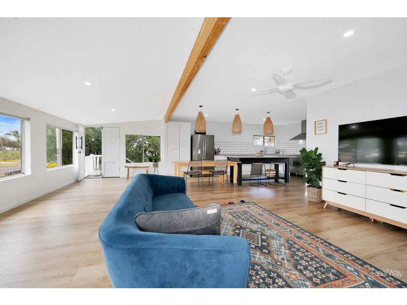 26 Bathurst Street, Elliott Heads QLD 4670