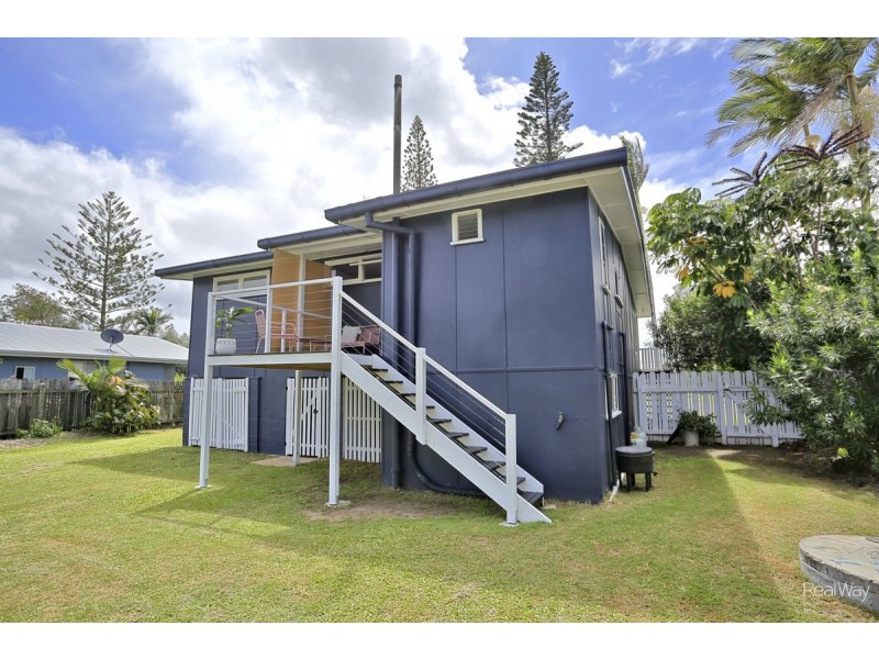 26 Bathurst Street, Elliott Heads QLD 4670