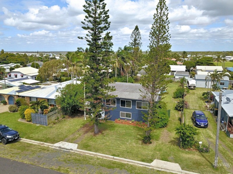 26 Bathurst Street, Elliott Heads QLD 4670