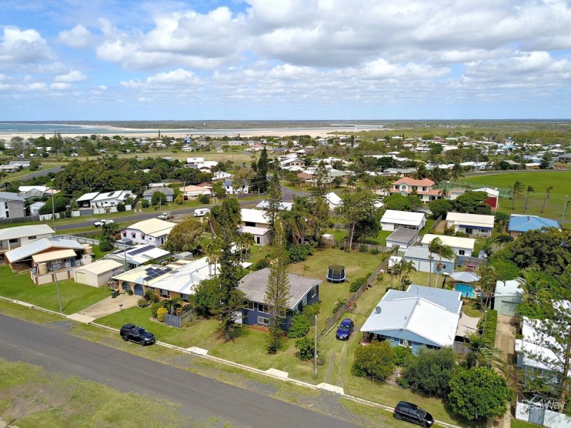 26 Bathurst Street, Elliott Heads QLD 4670