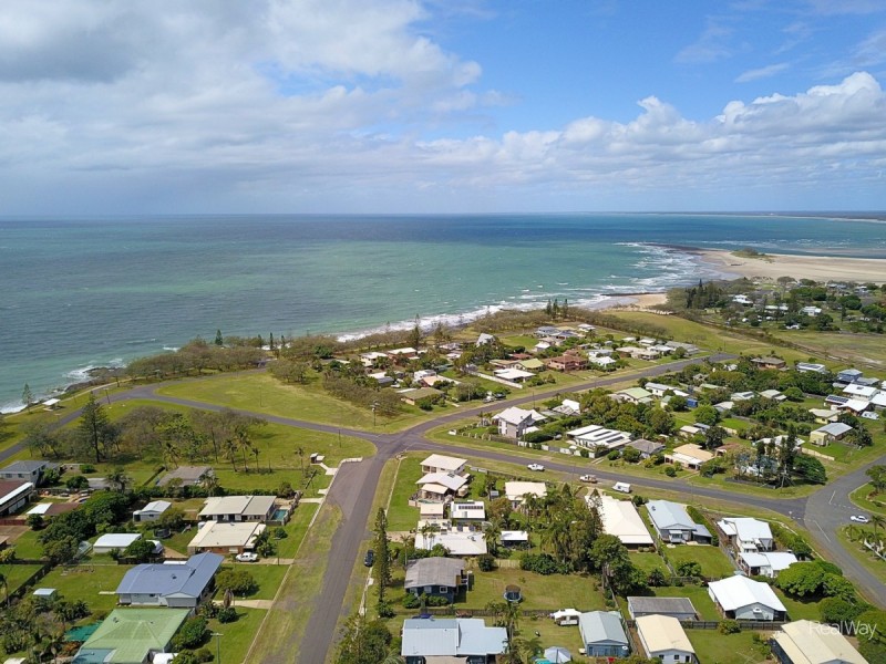 26 Bathurst Street, Elliott Heads QLD 4670