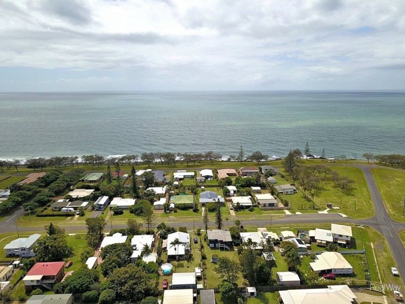 26 Bathurst Street, Elliott Heads QLD 4670