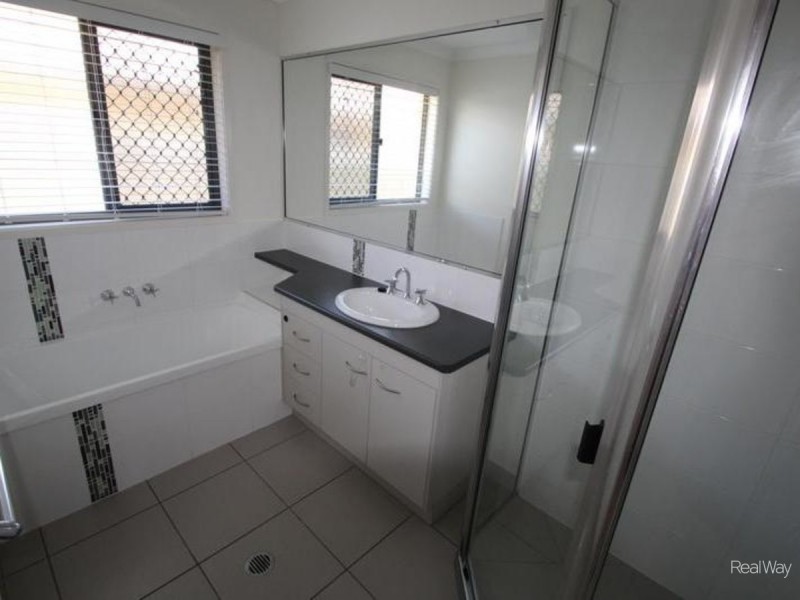 54 Robina Drive, Avoca QLD 4670