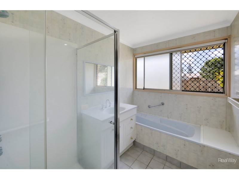27 Mellor Street, Avenell Heights QLD 4670