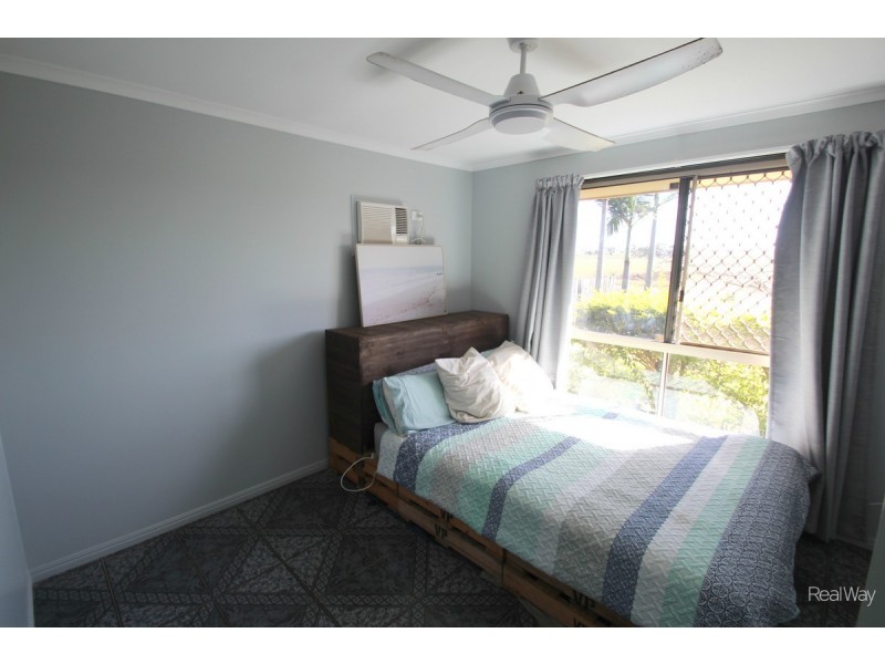 40 Moore Street, Elliott Heads QLD 4670