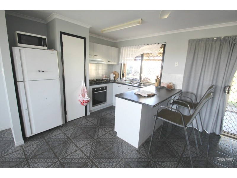 40 Moore Street, Elliott Heads QLD 4670