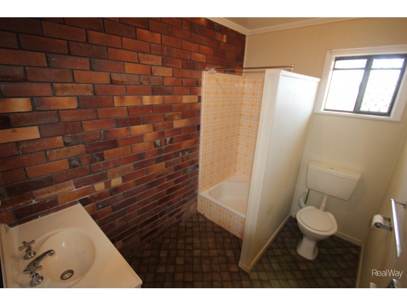 3/11 Coomber Street, Svensson Heights QLD 4670