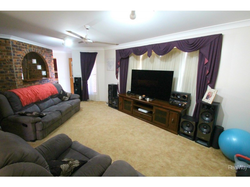 12 Westview Terrace, Avoca QLD 4670