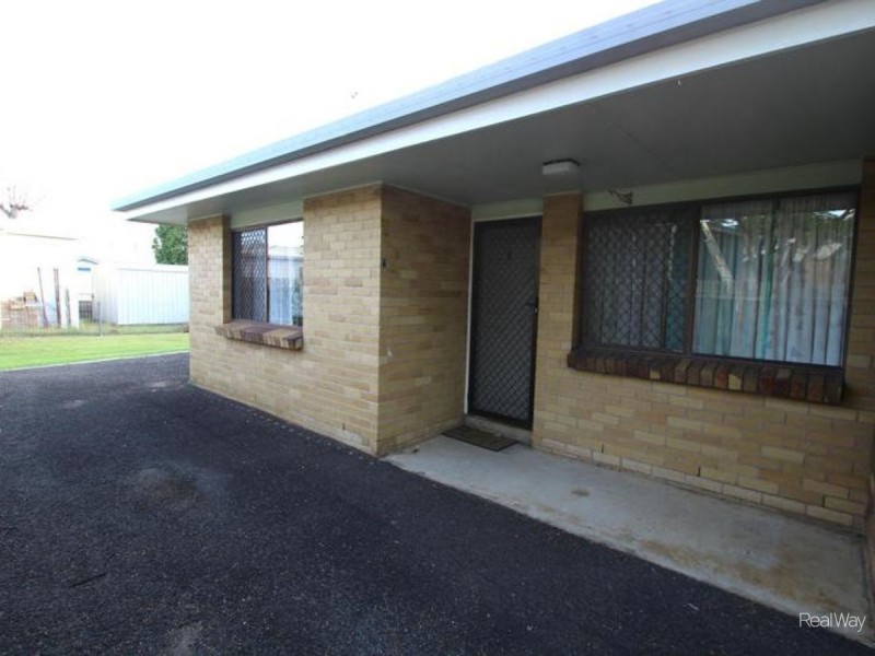 4/11 Coomber Street, Svensson Heights QLD 4670