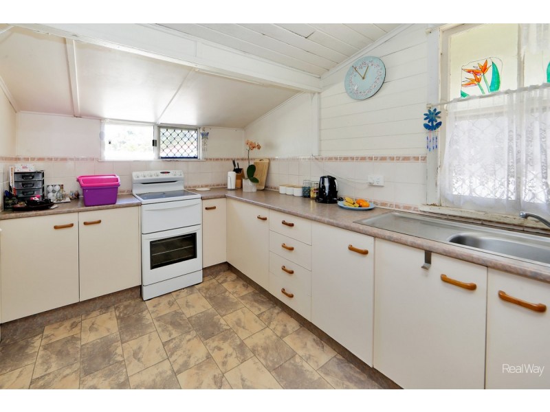 4 Prospect Street, Bundaberg South QLD 4670