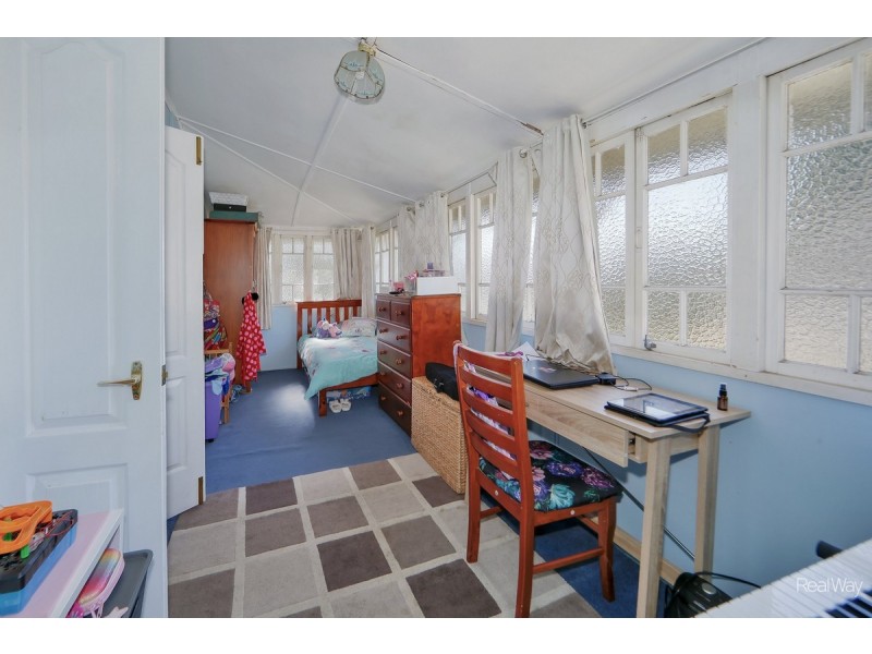 4 Prospect Street, Bundaberg South QLD 4670