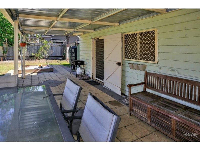 4 Prospect Street, Bundaberg South QLD 4670