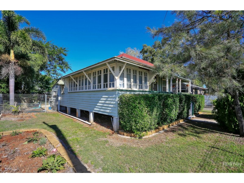 4 Prospect Street, Bundaberg South QLD 4670