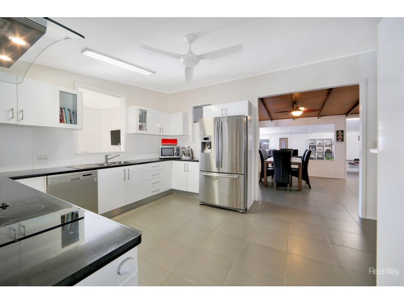 16 Dittmann Road, Avoca QLD 4670