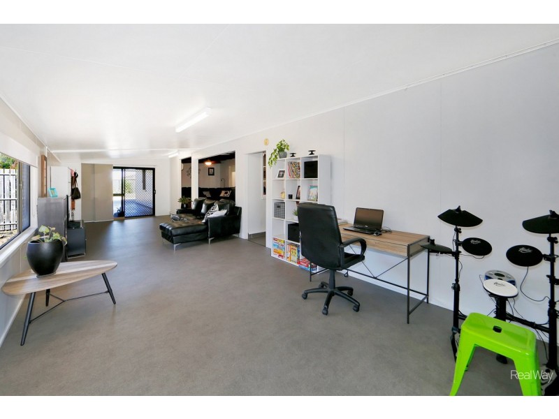 16 Dittmann Road, Avoca QLD 4670