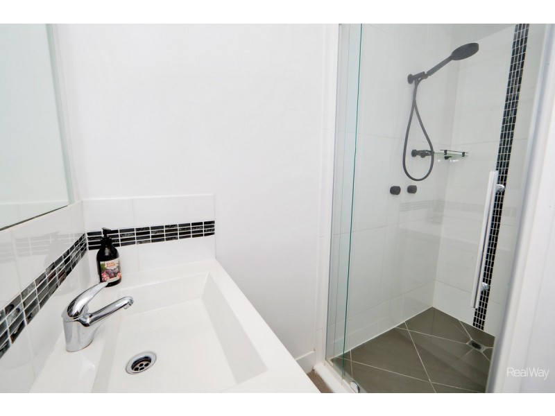 16 Dittmann Road, Avoca QLD 4670