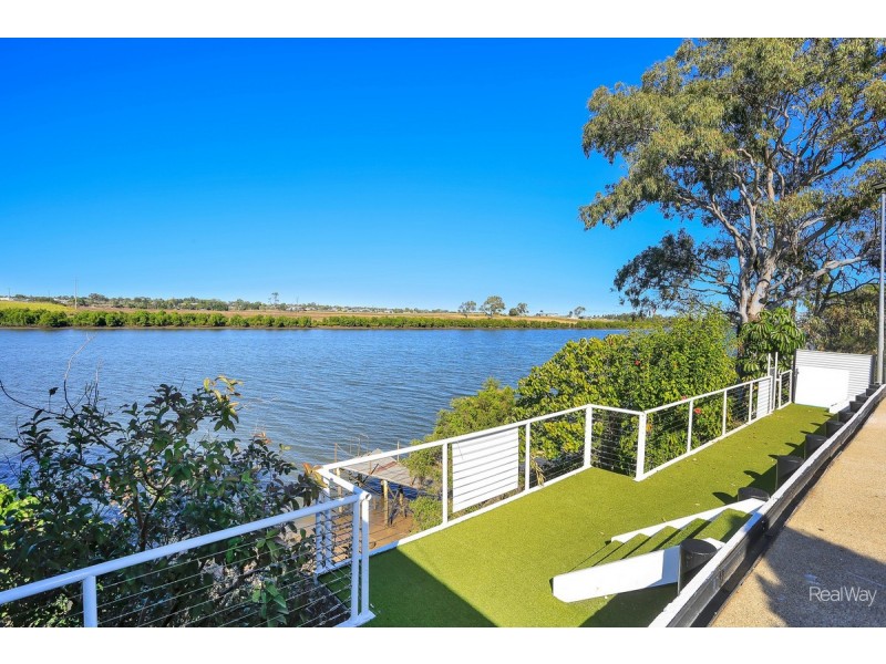 8 Brewer Street, Bundaberg North QLD 4670