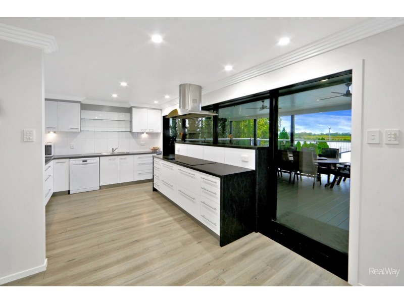 8 Brewer Street, Bundaberg North QLD 4670