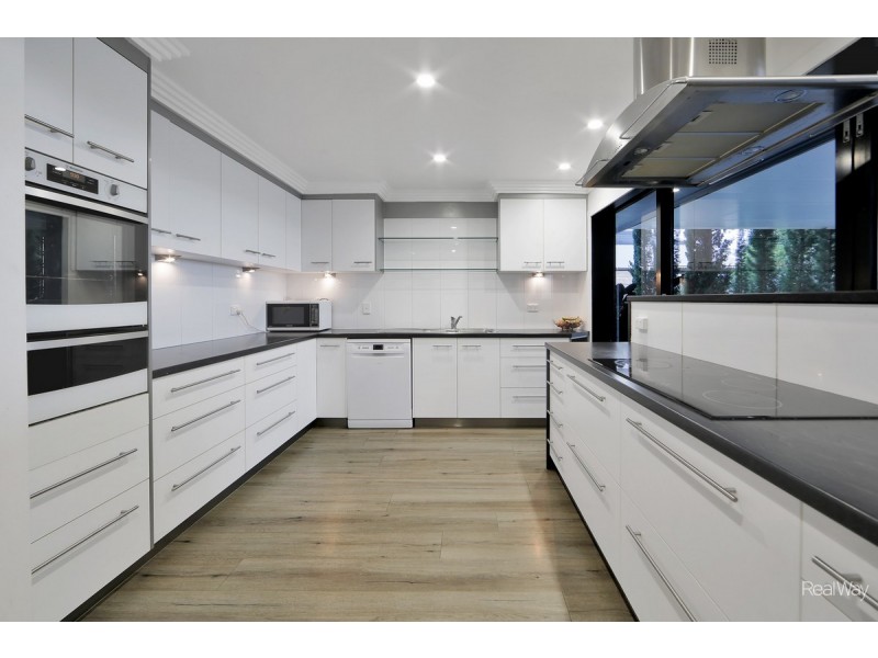 8 Brewer Street, Bundaberg North QLD 4670