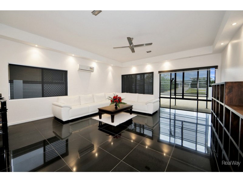 8 Brewer Street, Bundaberg North QLD 4670