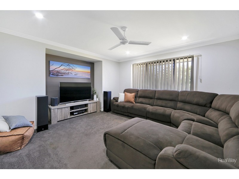 10 Sutherland Road, Branyan QLD 4670