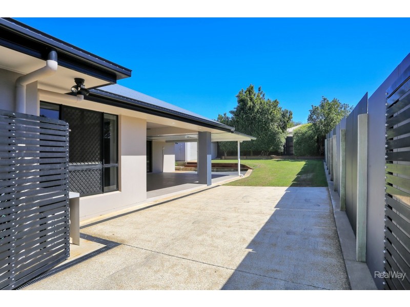 10 Sutherland Road, Branyan QLD 4670