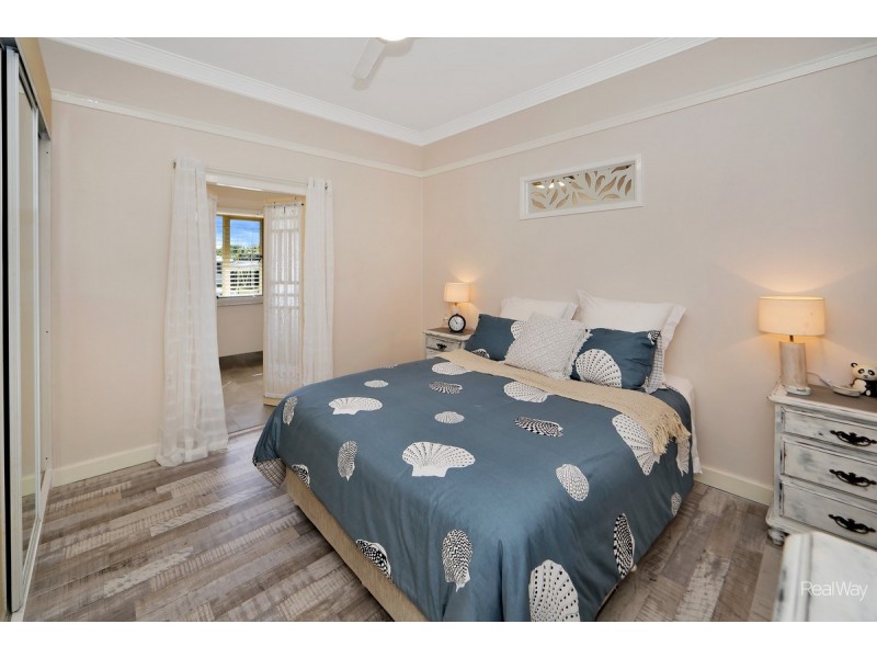 42 Lamb Street, Walkervale QLD 4670