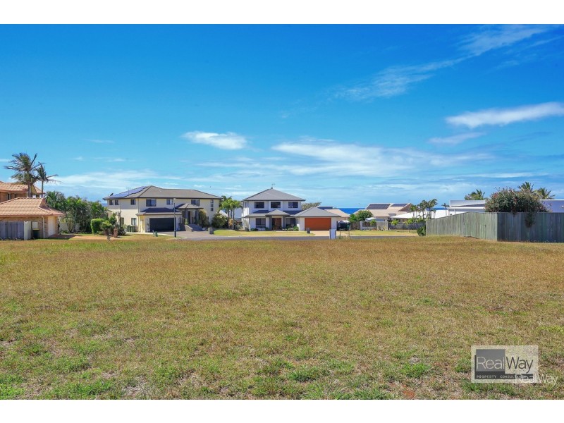 2 Admiralty Place, Coral Cove QLD 4670