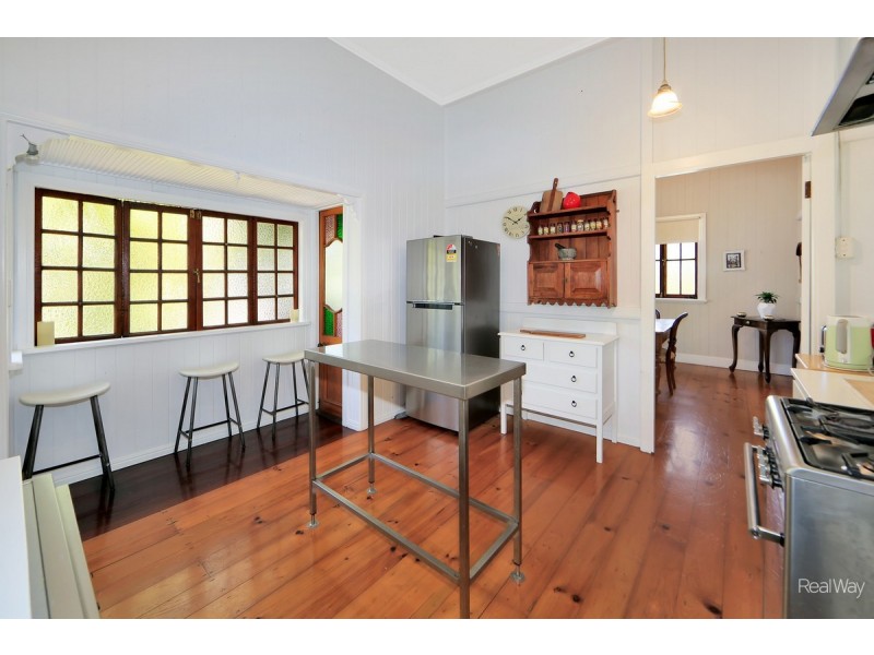 140 Walker Street, Svensson Heights QLD 4670