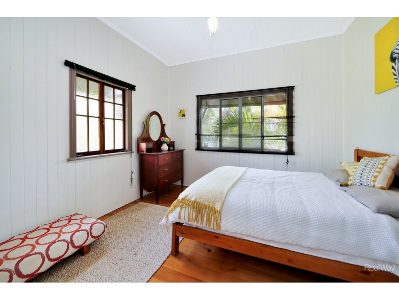 140 Walker Street, Svensson Heights QLD 4670