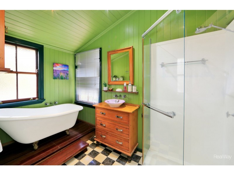 140 Walker Street, Svensson Heights QLD 4670