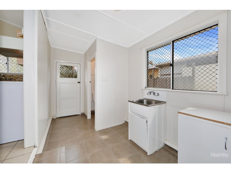 17 Lloyd Street, Walkervale QLD 4670