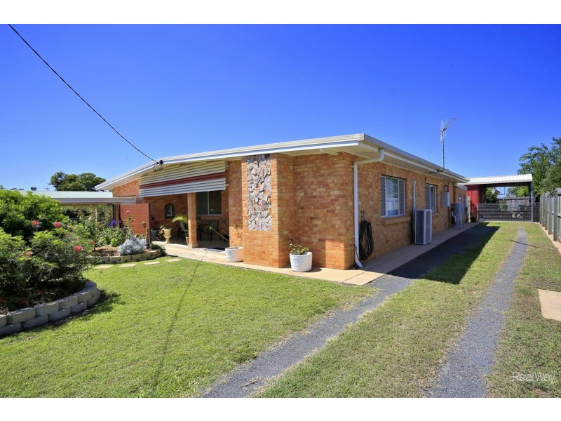 12 Peatey Street, Kepnock QLD 4670