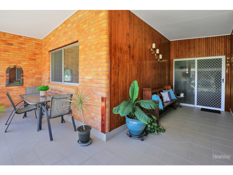 12 Peatey Street, Kepnock QLD 4670