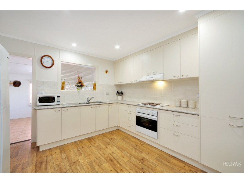 12 Peatey Street, Kepnock QLD 4670