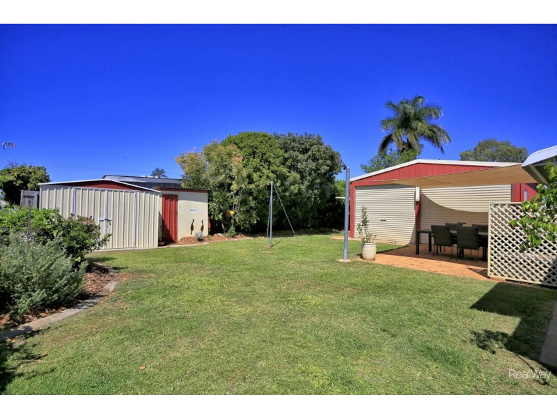 12 Peatey Street, Kepnock QLD 4670