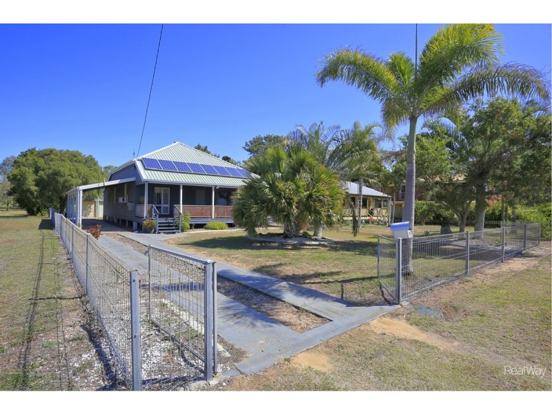 20 Harbour Esplanande, Burnett Heads QLD 4670