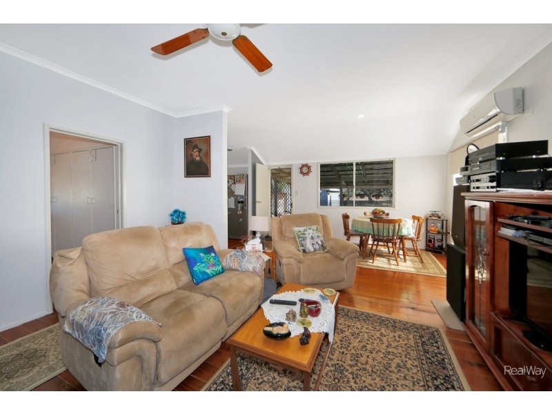 20 Harbour Esplanande, Burnett Heads QLD 4670