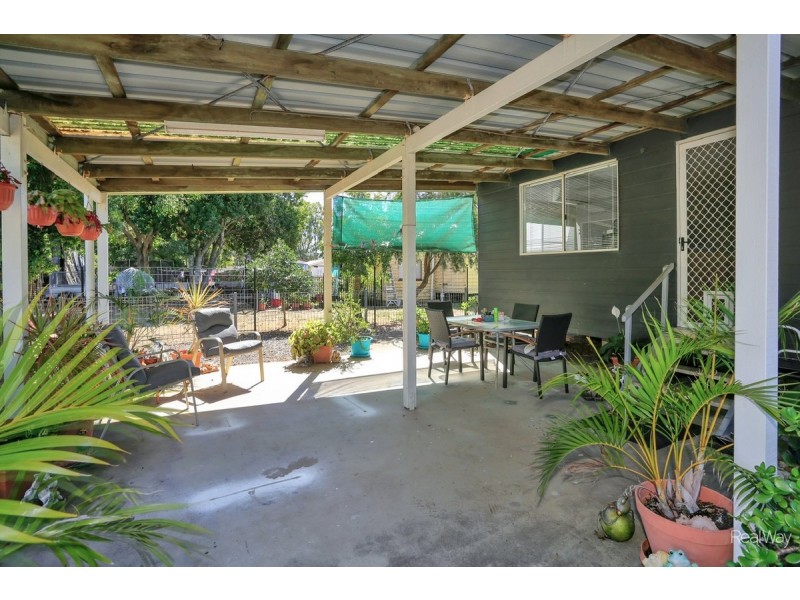 20 Harbour Esplanande, Burnett Heads QLD 4670