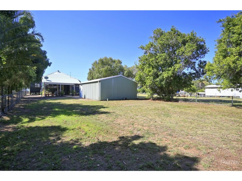 20 Harbour Esplanande, Burnett Heads QLD 4670
