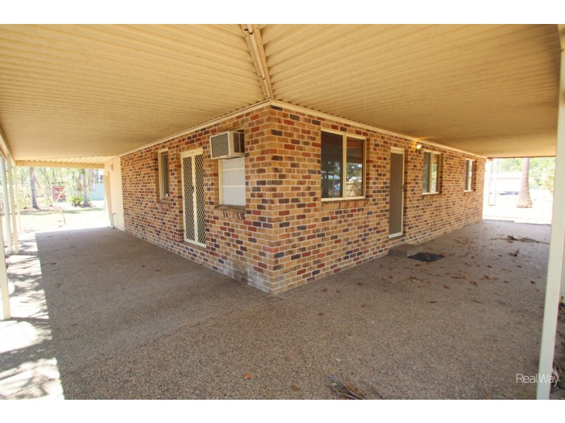 37 Pharlap Parade, Branyan QLD 4670