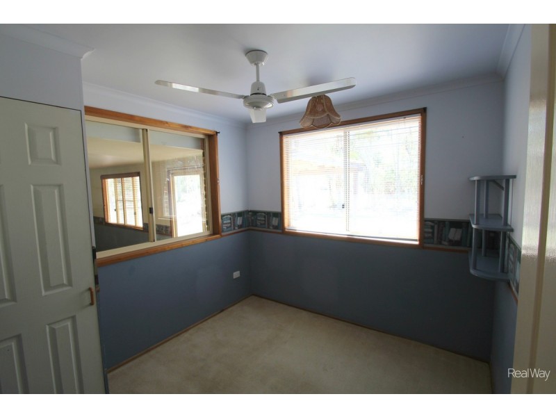 37 Pharlap Parade, Branyan QLD 4670