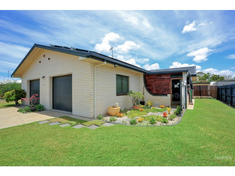 9 Strathdee Avenue, Bundaberg South QLD 4670