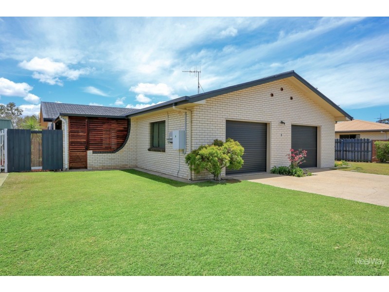 9 Strathdee Avenue, Bundaberg South QLD 4670