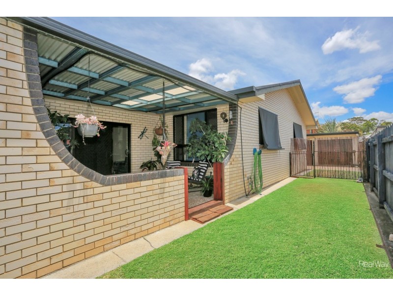 9 Strathdee Avenue, Bundaberg South QLD 4670