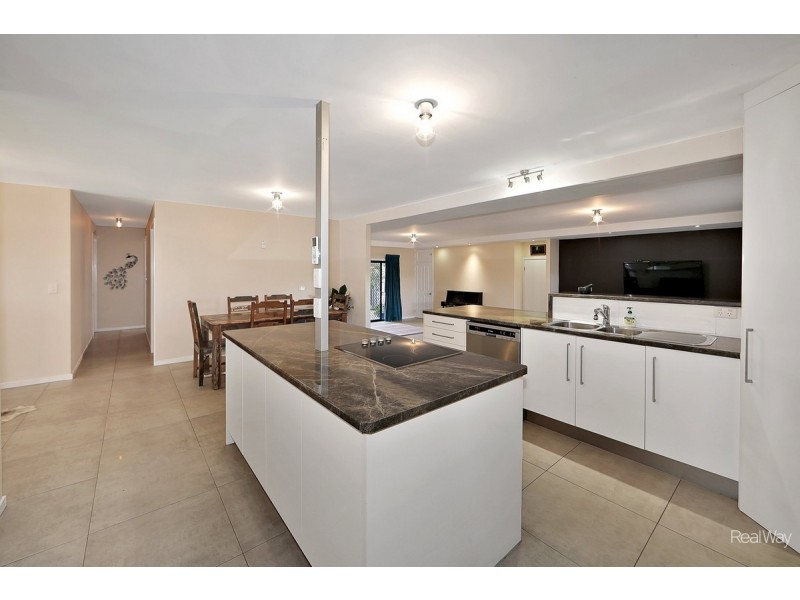 9 Strathdee Avenue, Bundaberg South QLD 4670