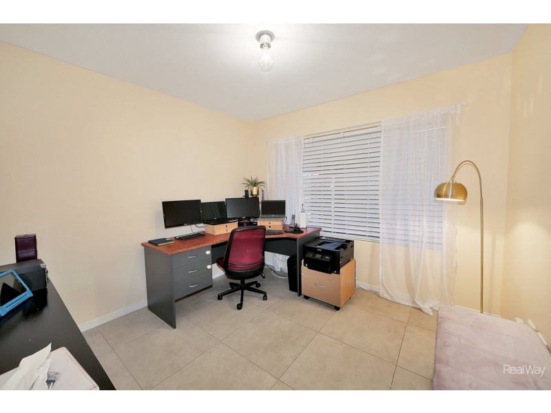 9 Strathdee Avenue, Bundaberg South QLD 4670