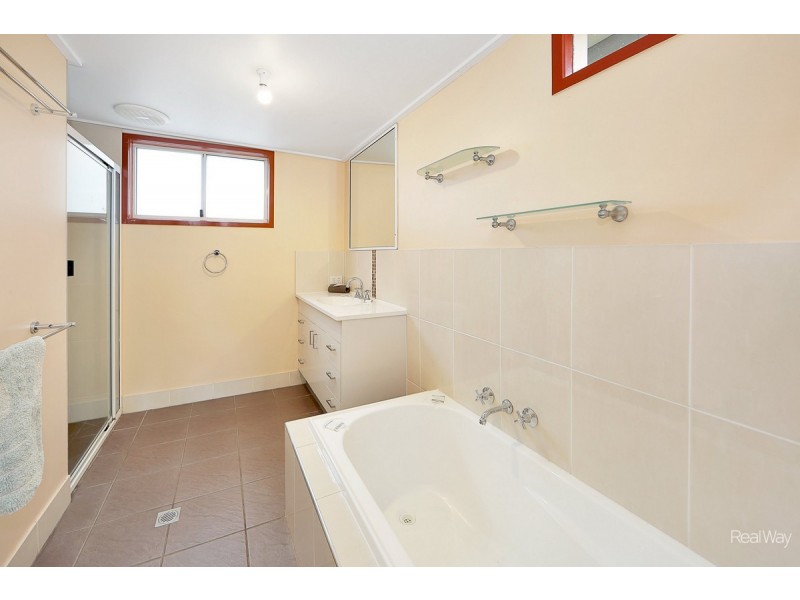17 Kolan Street, Bundaberg North QLD 4670