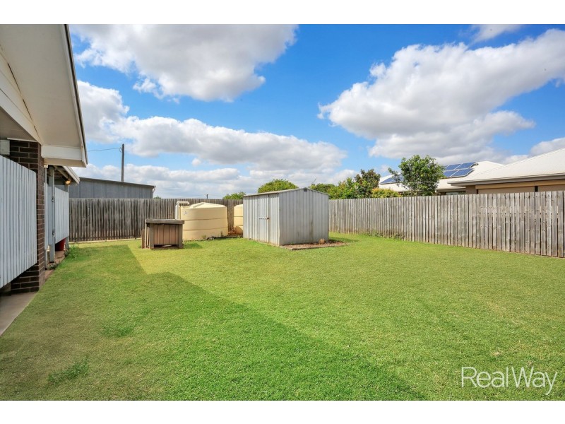 2 Laurel Street, Gooburrum QLD 4670