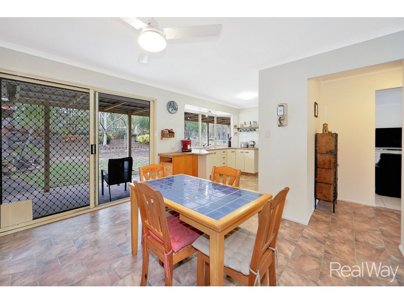 4 De Ville Court, South Bingera QLD 4670